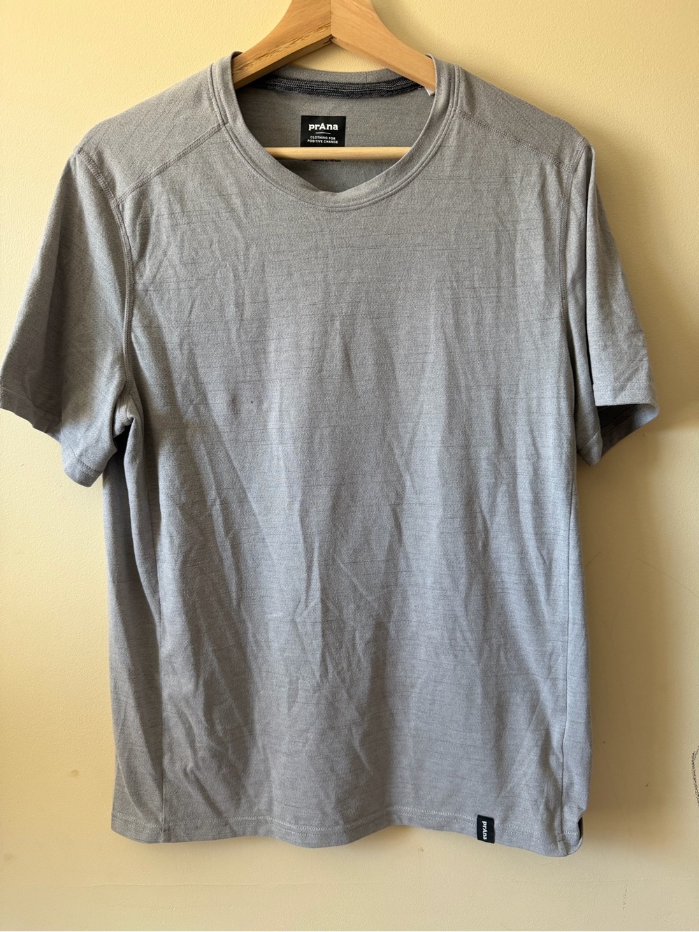Prana Men’s Light Gray Short-Sleeve Crew Tee UPF 50
